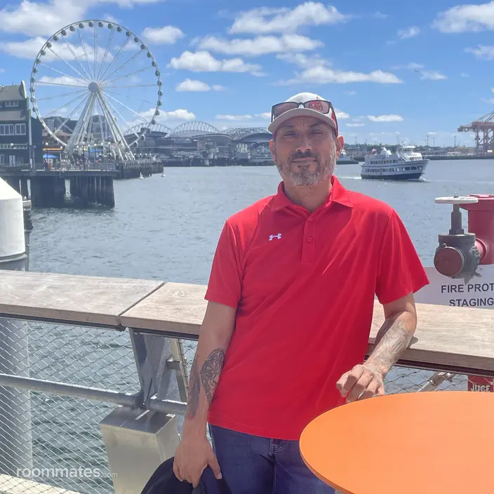 Roommate looking Everett, WA, $1000