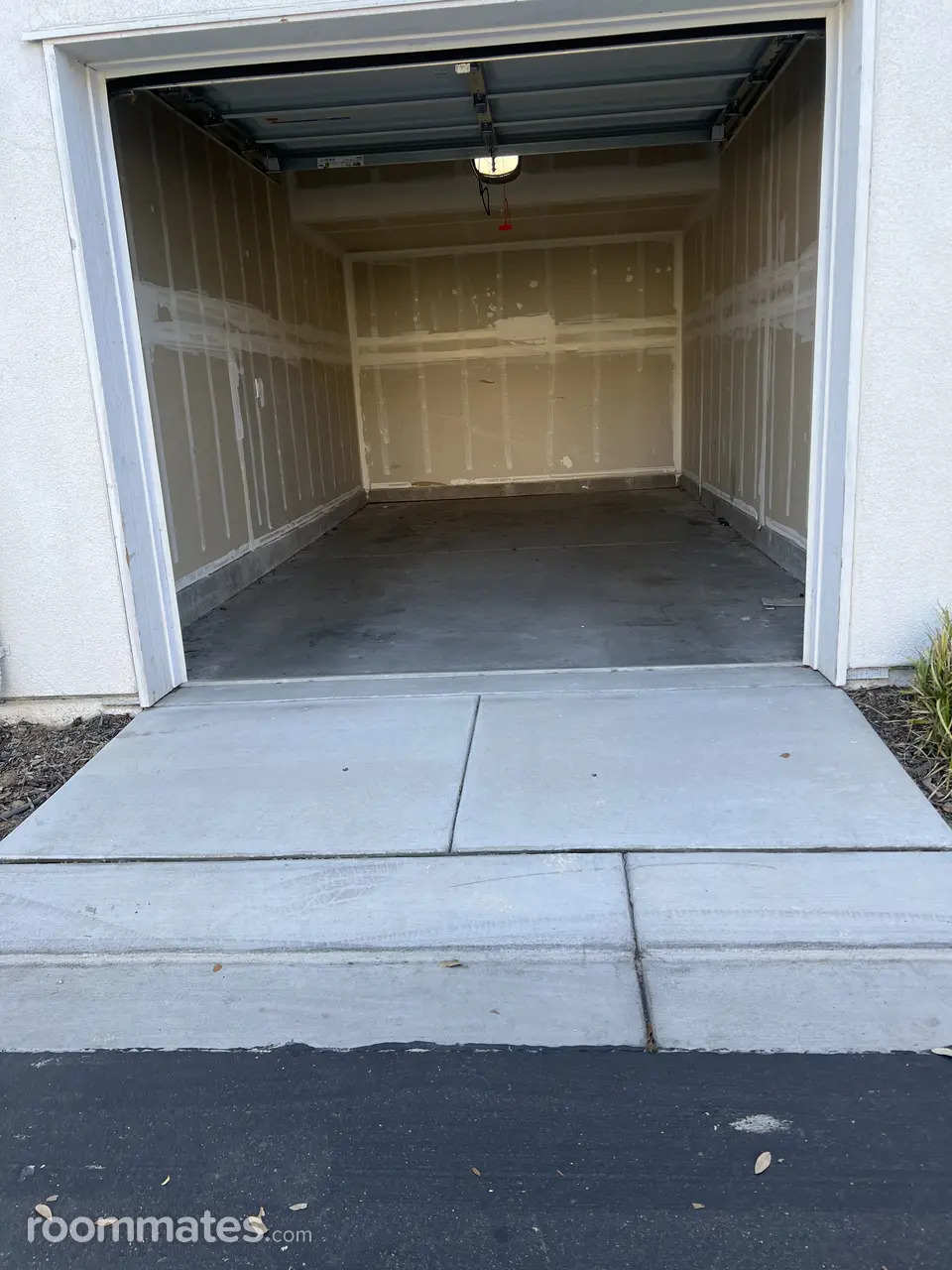 Profile photo 10 of 14