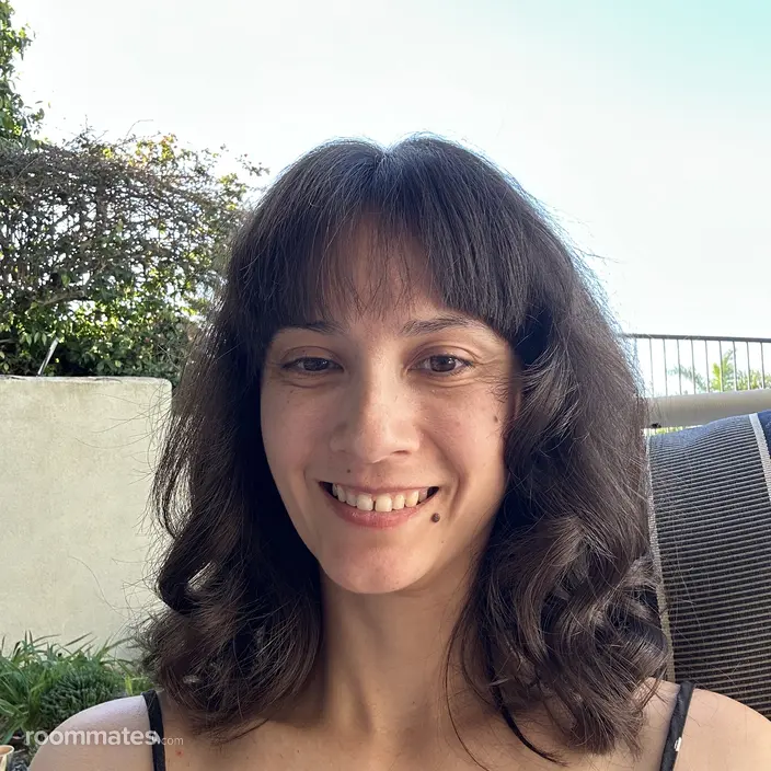 Roommate looking Long Beach, CA, $1100