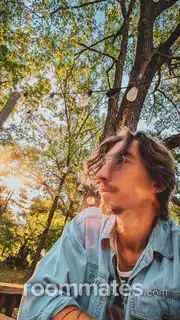 Roommate looking Overland Park, KS, $1000