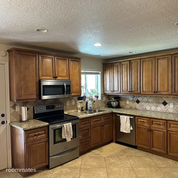 Room for rent in Tempe, AZ $700, house