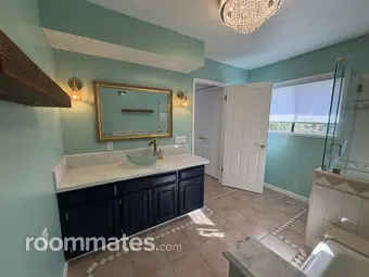 Room for rent in Westlake Village, CA $1950, house