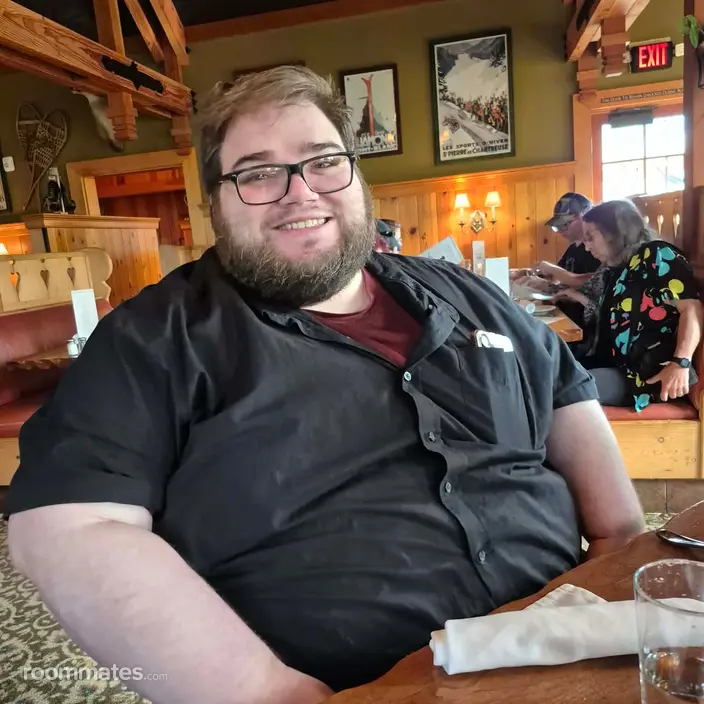 Roommate looking Vancouver, WA, $1100