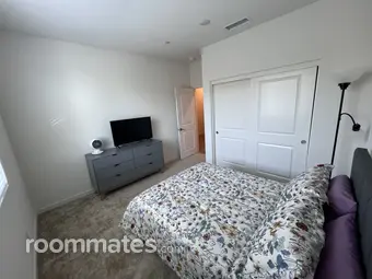 Room for rent in Ontario, CA $1100, townhouse