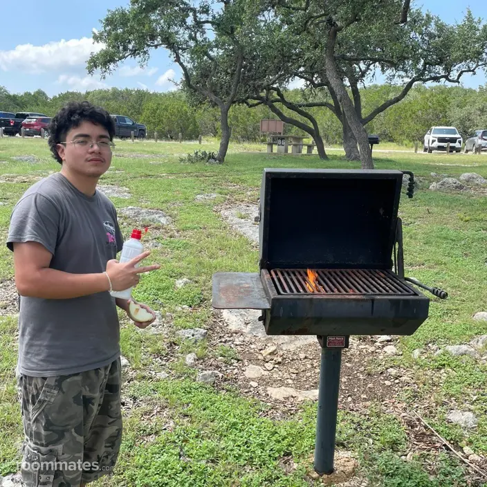 Roommate looking San Antonio, TX, $700