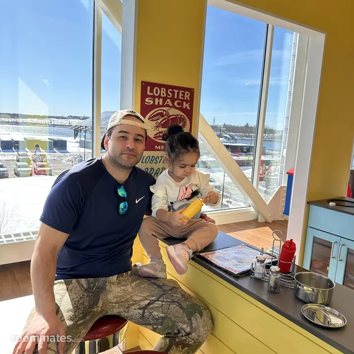 Roommate looking Yonkers, NY, $1100