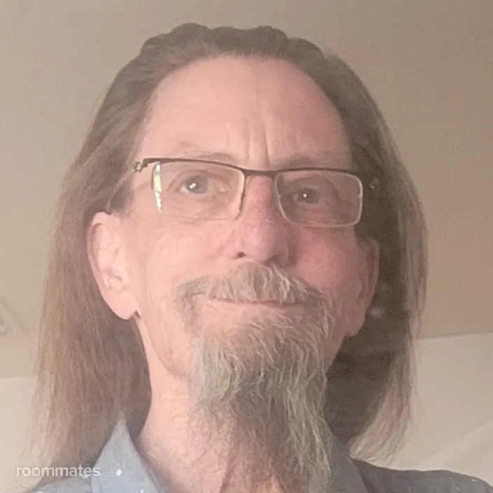 Roommate looking Cameron Park, CA, $1100