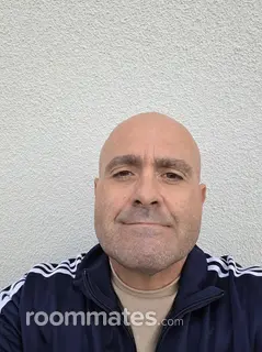 Roommate looking Reseda, CA, $1000