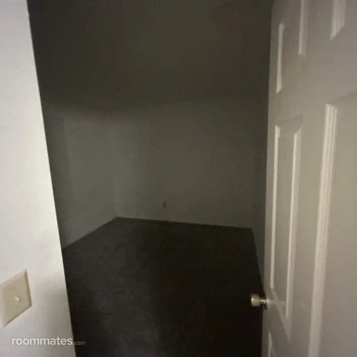 Room for rent in High Point, NC $500, townhouse