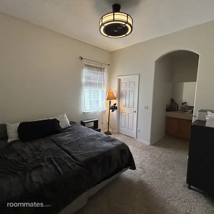 Room for rent in Orlando, FL $1100, house