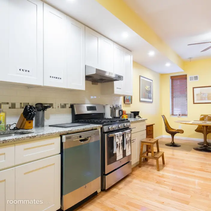 Room for rent in Philadelphia, PA $875, house
