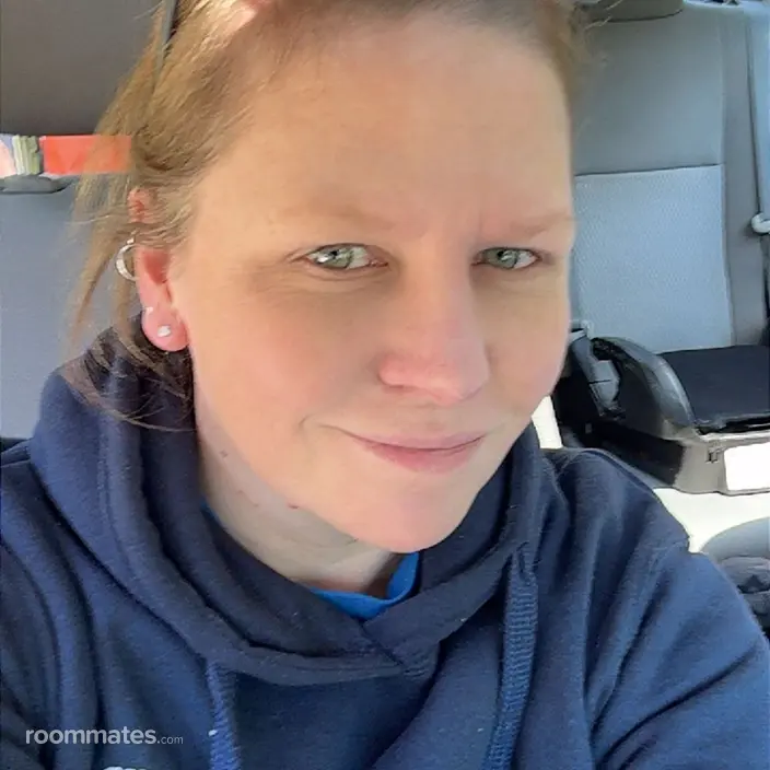 Roommate looking Concord, NH, $1000