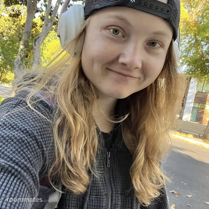Roommate looking Palo Alto, CA, $1700