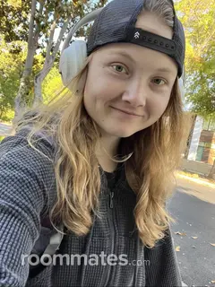 Roommate looking Palo Alto, CA, $1700