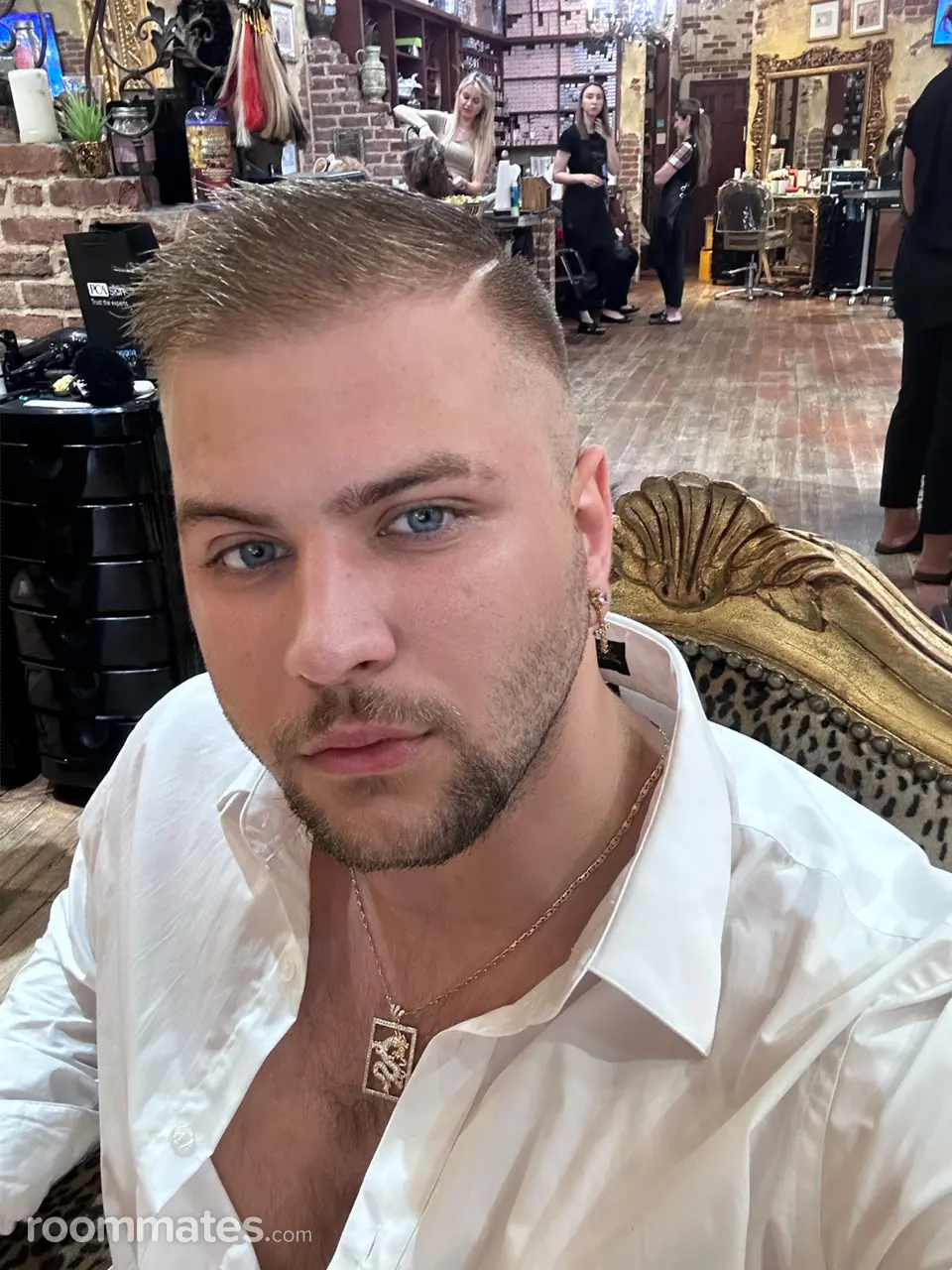 Profile photo 6 of 8
