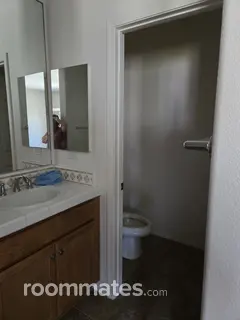 Room for rent in Oxnard, CA $1300, house
