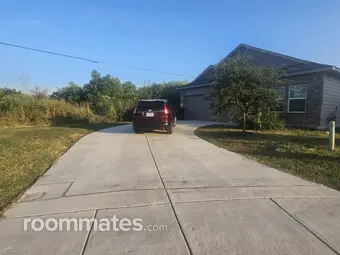 Room for rent in San Antonio, TX $1200, house
