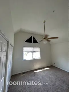 Room for rent in Virginia Beach, VA $1050, condo