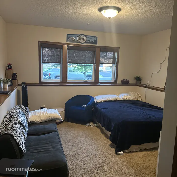 Room for rent in Savage, MN $1000, house
