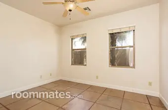 Room for rent in Tucson, AZ $668, house