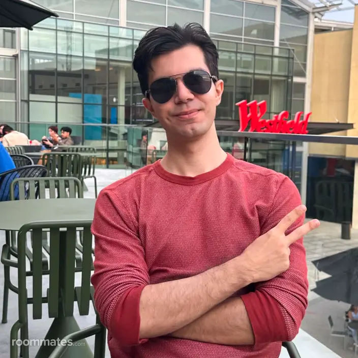Roommate looking Fullerton, CA, $1200
