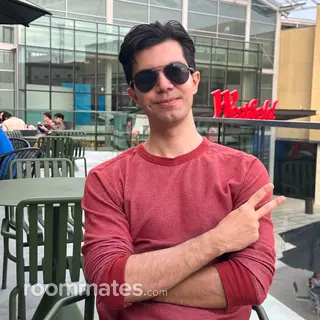 Roommate looking Fullerton, CA, $1200
