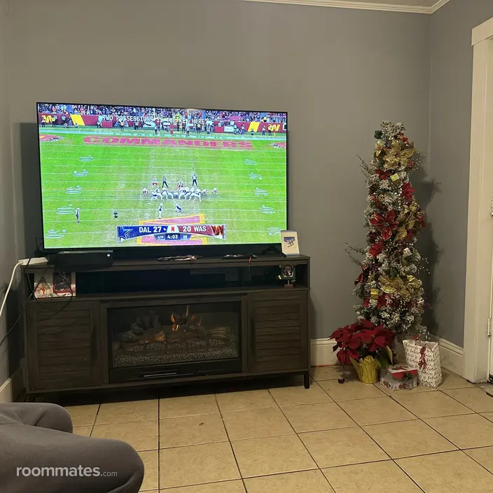Room for rent in Easton, PA $1100, house