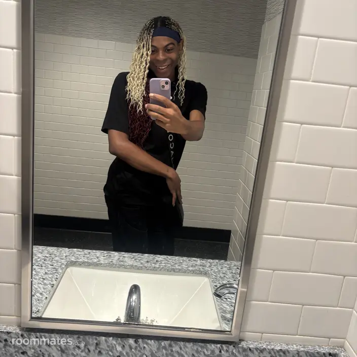 Roommate looking Yonkers, NY, $1200