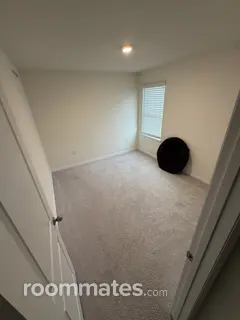 Room for rent in Kissimmee, FL $1100, house
