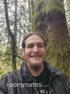 Roommate looking Hillsboro, OR, $700
