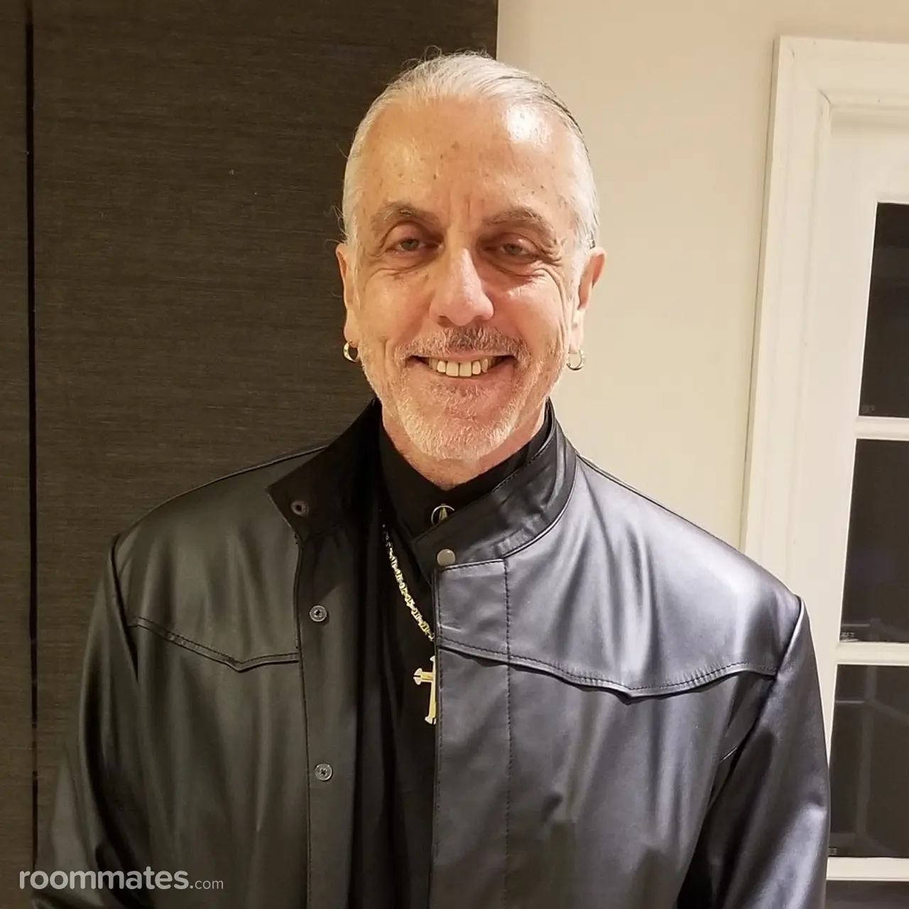 Profile photo 2 of 3