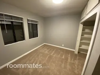 Room for rent in Downey, CA $850, house