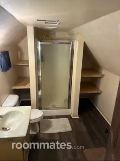 Room for rent in Columbia City, IN $725, house