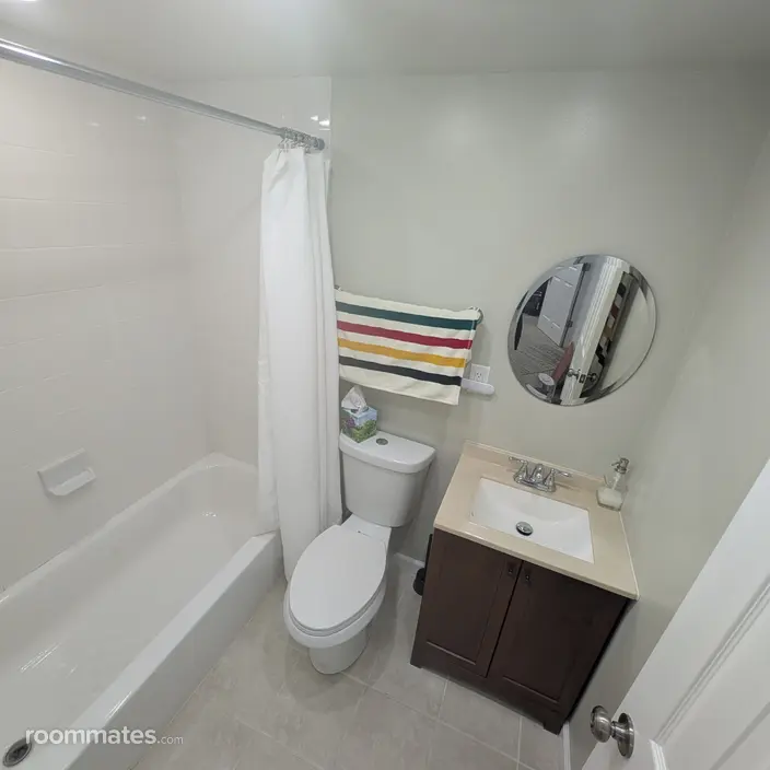 Room for rent in Silver Spring, MD $1250, house