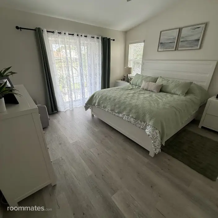 Room for rent in Naples, FL $1500, house