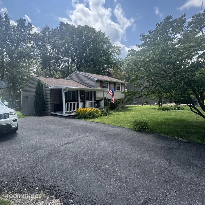 Room for rent in Manassas, VA $1500, house
