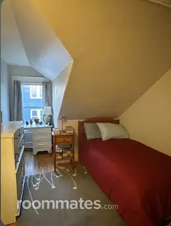 Room for rent in Portland, ME $700, house