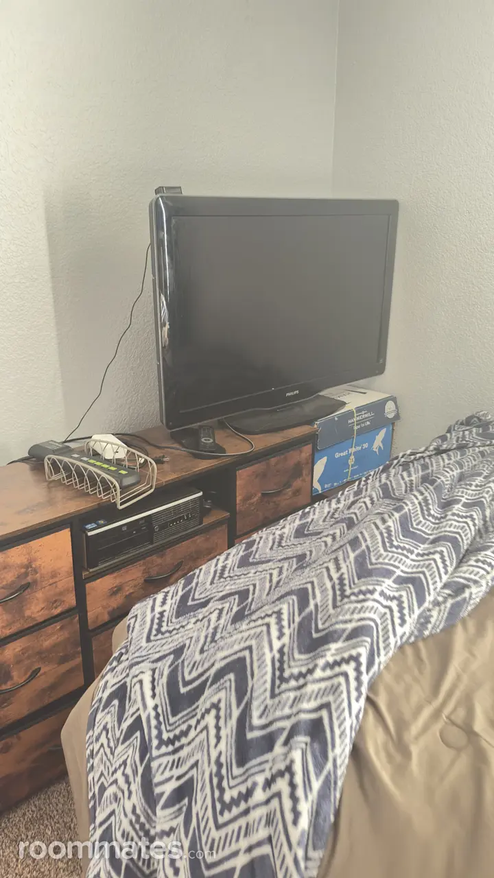 Profile photo 4 of 18