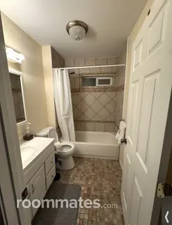 Room for rent in Tacoma, WA $900, house
