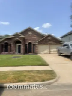 Room for rent in Missouri City, TX $1000, house