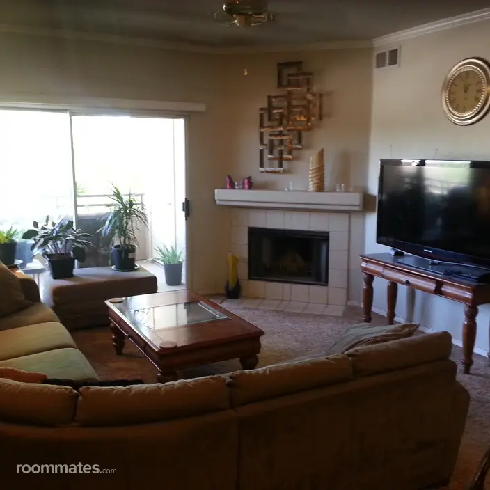 Room for rent in Phoenix, AZ $795, condo
