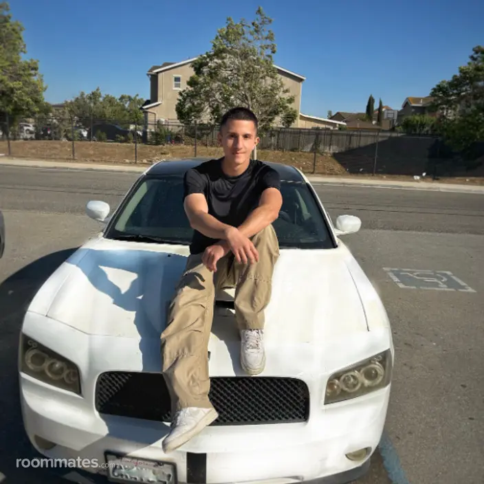 Roommate looking Gilroy, CA, $1000