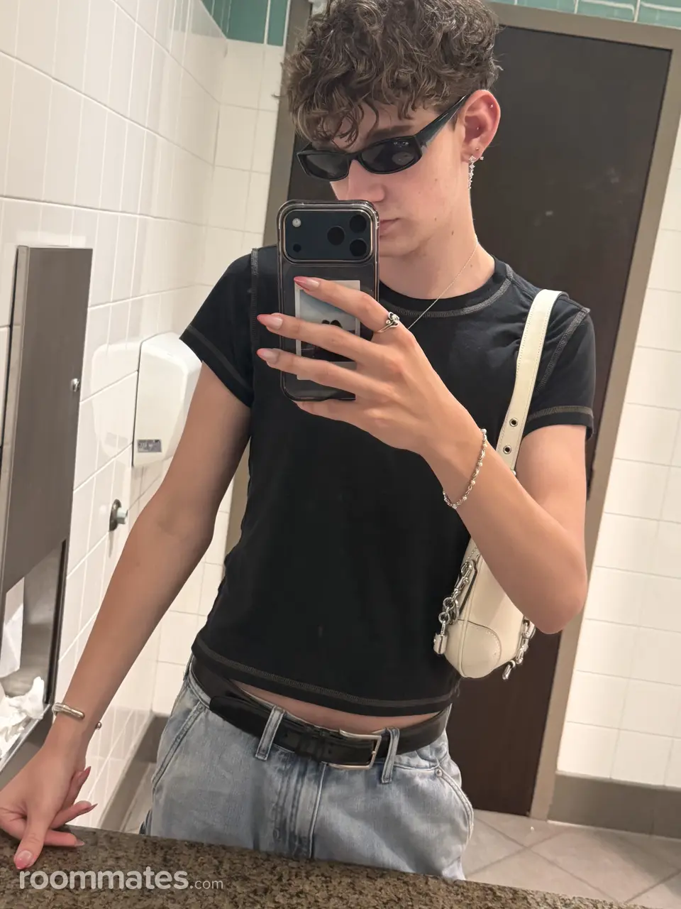 Profile photo 6 of 6