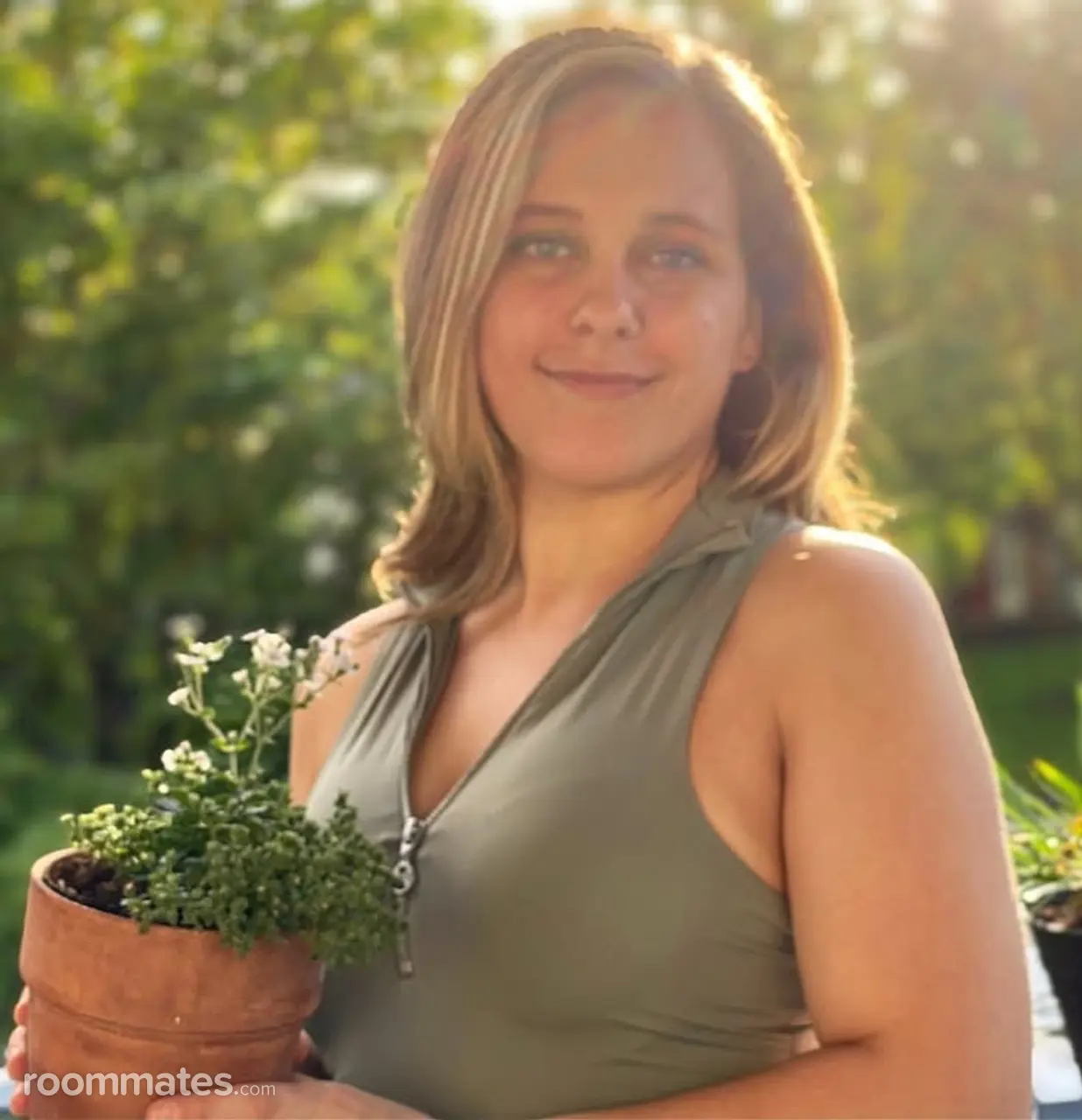 Profile photo 6 of 6