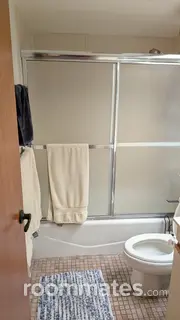 Room for rent in Honolulu, HI $1900, condo