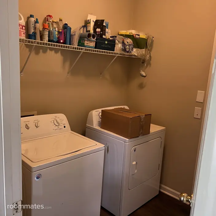 Room for rent in Charlotte, NC $1200, house