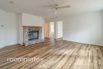 Room for rent in Horse Shoe, NC $1200, house
