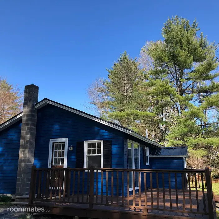 Room for rent in West Gardiner, ME $900, house