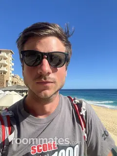 Roommate looking Miami, FL, $1200