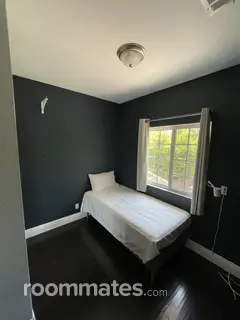 Room for rent in Los Angeles, CA $690, house